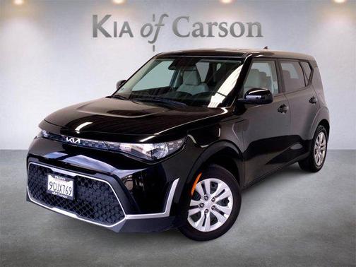 Fusion Black 2023 Kia Soul LX