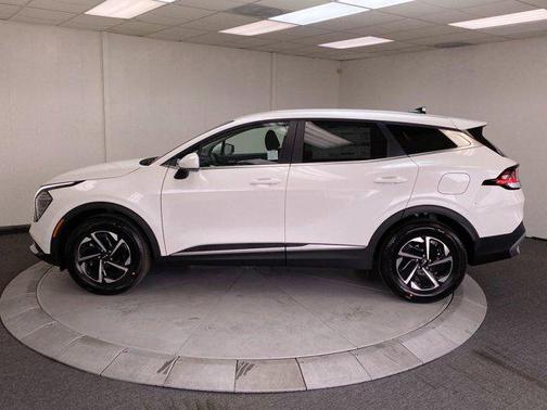 2025 Kia Sportage Hybrid LX