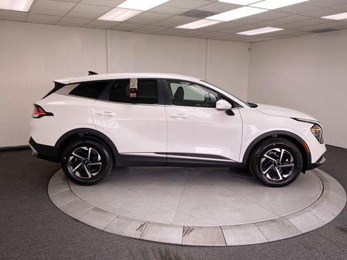 2025 Kia Sportage Hybrid LX