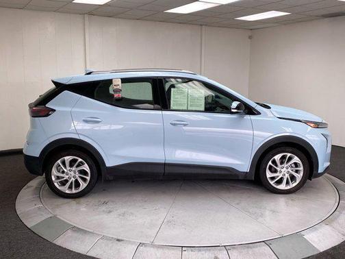 2022 Chevrolet Bolt EUV FWD LT