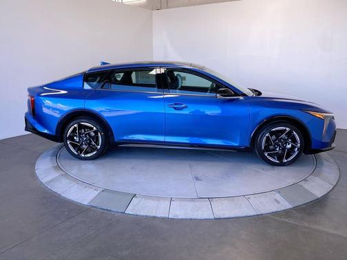 Wave Blue 2026 Kia K4 GT-Line