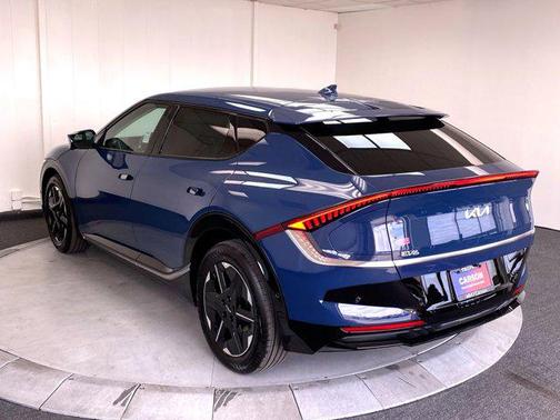 2025 Kia EV6 Wind