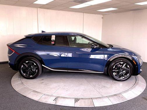 2025 Kia EV6 Wind