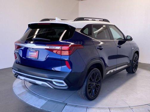 Neptune Blue 2022 Kia Seltos Nightfall Edition