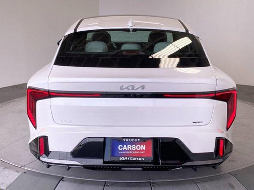 Snow White Pearl 2026 Kia K4 GT-Line