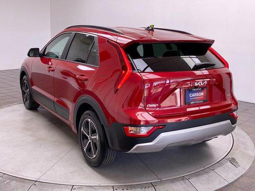 2025 Kia Niro EX