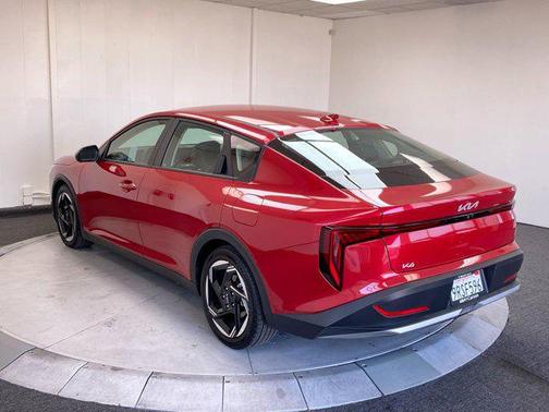 2025 Kia K4 EX