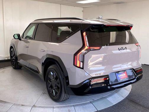 2026 Kia EV9 Land