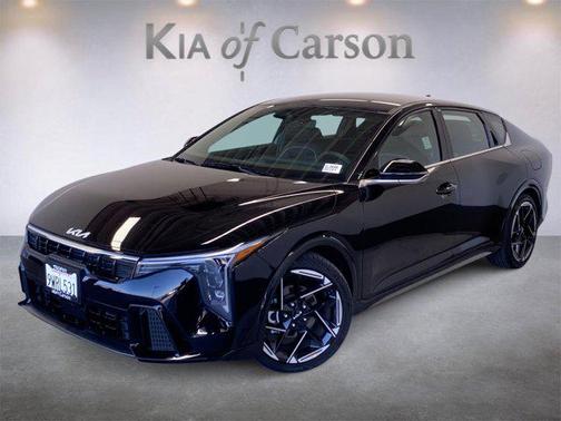 Aurora Black Pearl 2025 Kia K4 GT-Line