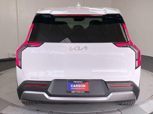 2026 Kia EV9 Light Long Range