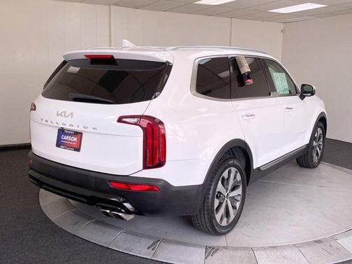 2022 Kia Telluride S