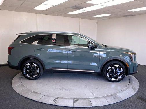 2025 Kia Sorento Hybrid EX