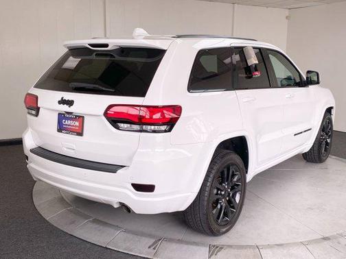 2022 Jeep Grand Cherokee Laredo