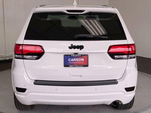 2022 Jeep Grand Cherokee Laredo