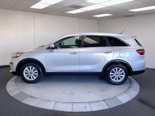 2020 Kia Sorento LX