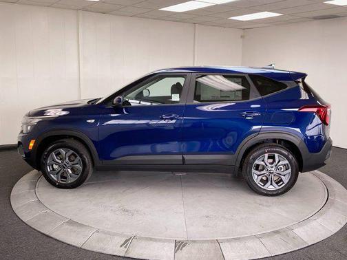 2025 Kia Seltos LX