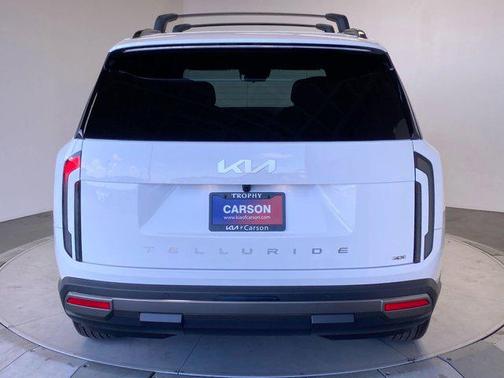 Glacial White Pearl 2027 Kia Telluride S
