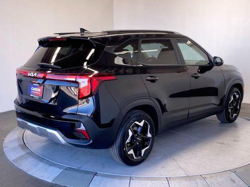 Fusion Black 2026 Kia Seltos S