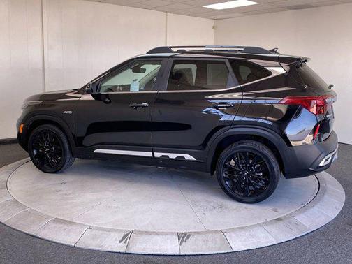 2022 Kia Seltos Nightfall Edition