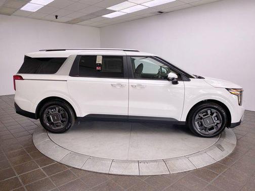 2025 Kia Carnival Hybrid EX