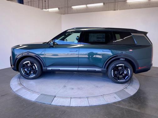 Black Jade Green 2027 Kia Telluride EX