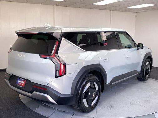 2024 Kia EV9 Light Short Range