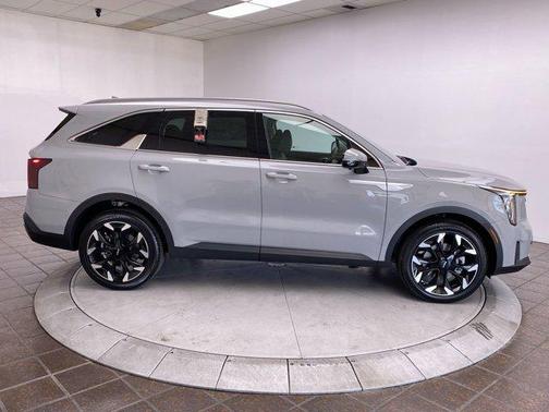 2025 Kia Sorento SX