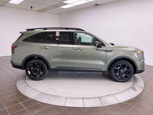 2025 Kia Sorento EX