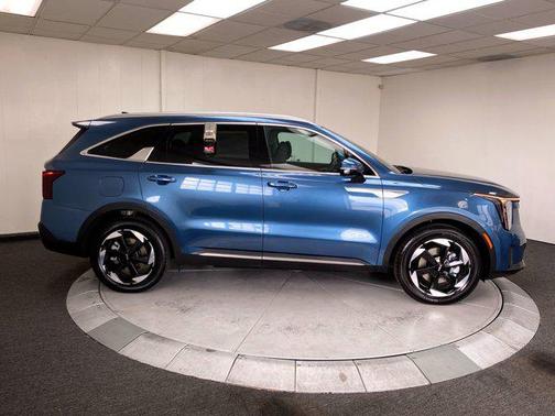2026 Kia Sorento Plug-In Hybrid EX