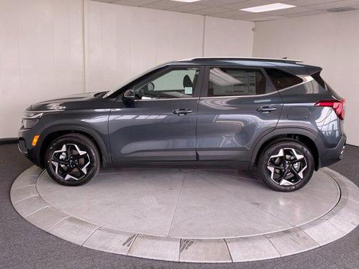 2025 Kia Seltos EX