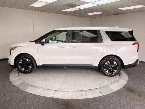 2026 Kia Carnival Hybrid LXS