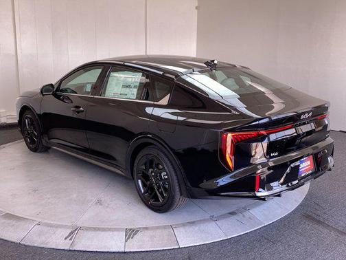 2025 Kia K4 GT-Line Turbo