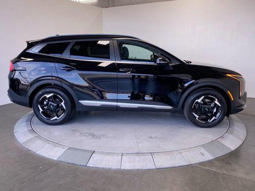 Ebony Black 2026 Kia Sportage EX