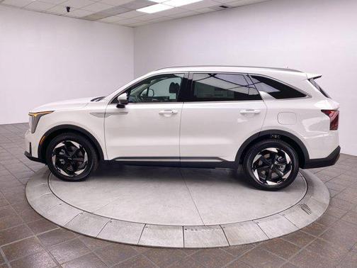 2025 Kia Sorento Plug-In Hybrid EX