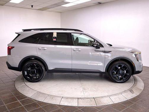 2025 Kia Sorento SX