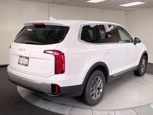 2025 Kia Telluride LX