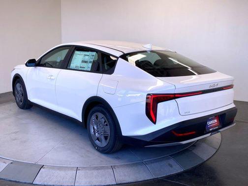 Snow White Pearl 2026 Kia K4 LX