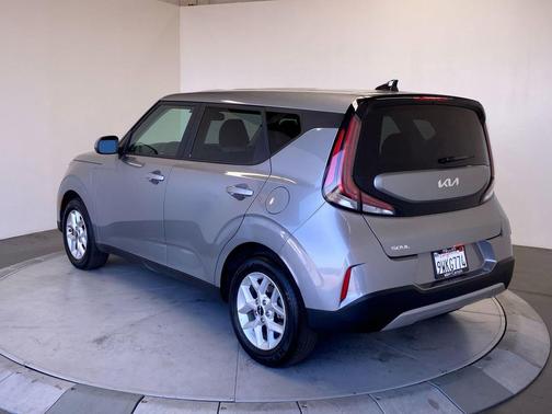 Steel Gray 2025 Kia Soul LX