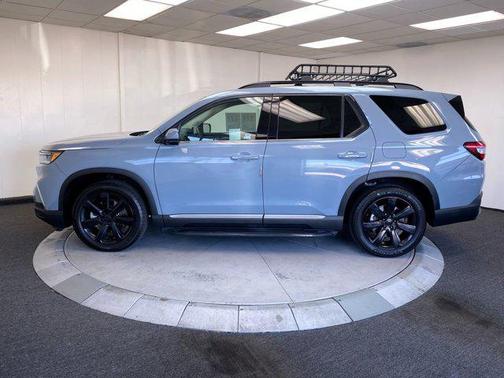 2023 Honda Pilot Touring 8-Passenger