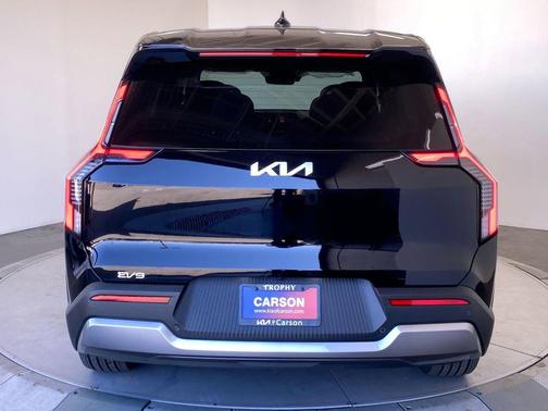 Ebony Black 2026 Kia EV9 Light Long Range