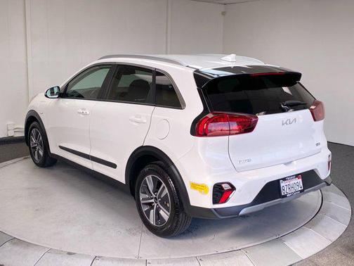 2022 Kia Niro Plug-In Hybrid EX Premium
