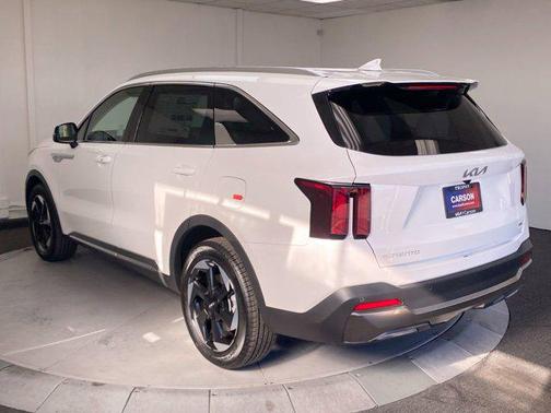Snow White Pearl 2026 Kia Sorento Hybrid EX