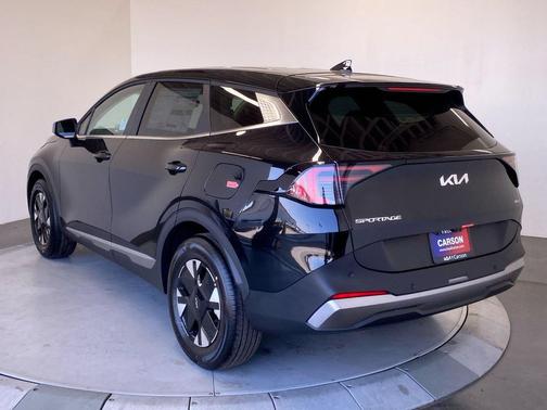 Fusion Black 2026 Kia Sportage Hybrid LX