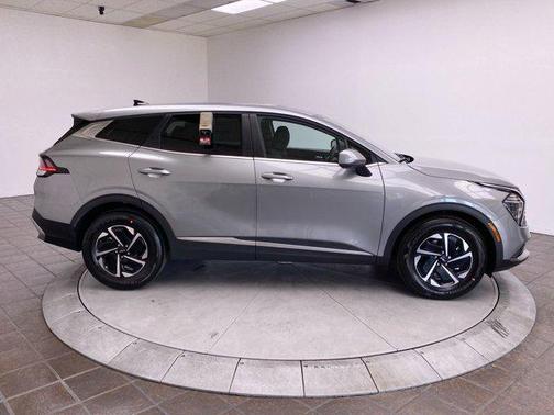 2025 Kia Sportage Hybrid LX