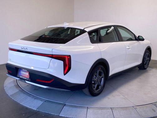 Snow White Pearl 2026 Kia K4 LXS