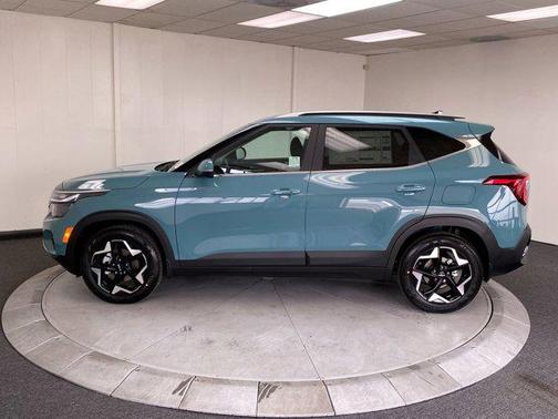 2025 Kia Seltos EX