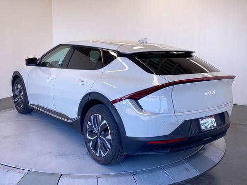 Glacier 2024 Kia EV6 Light Long Range