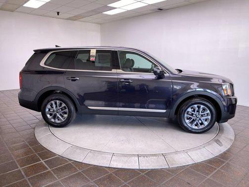 2025 Kia Telluride LX