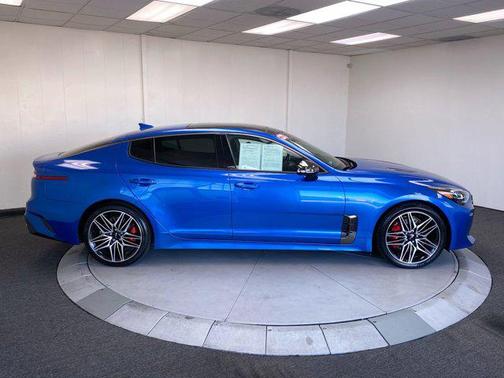 2022 Kia Stinger GT1