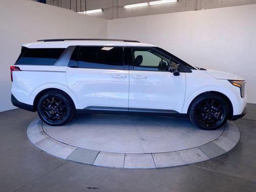 Snow White Pearl 2026 Kia Carnival Hybrid SX Prestige